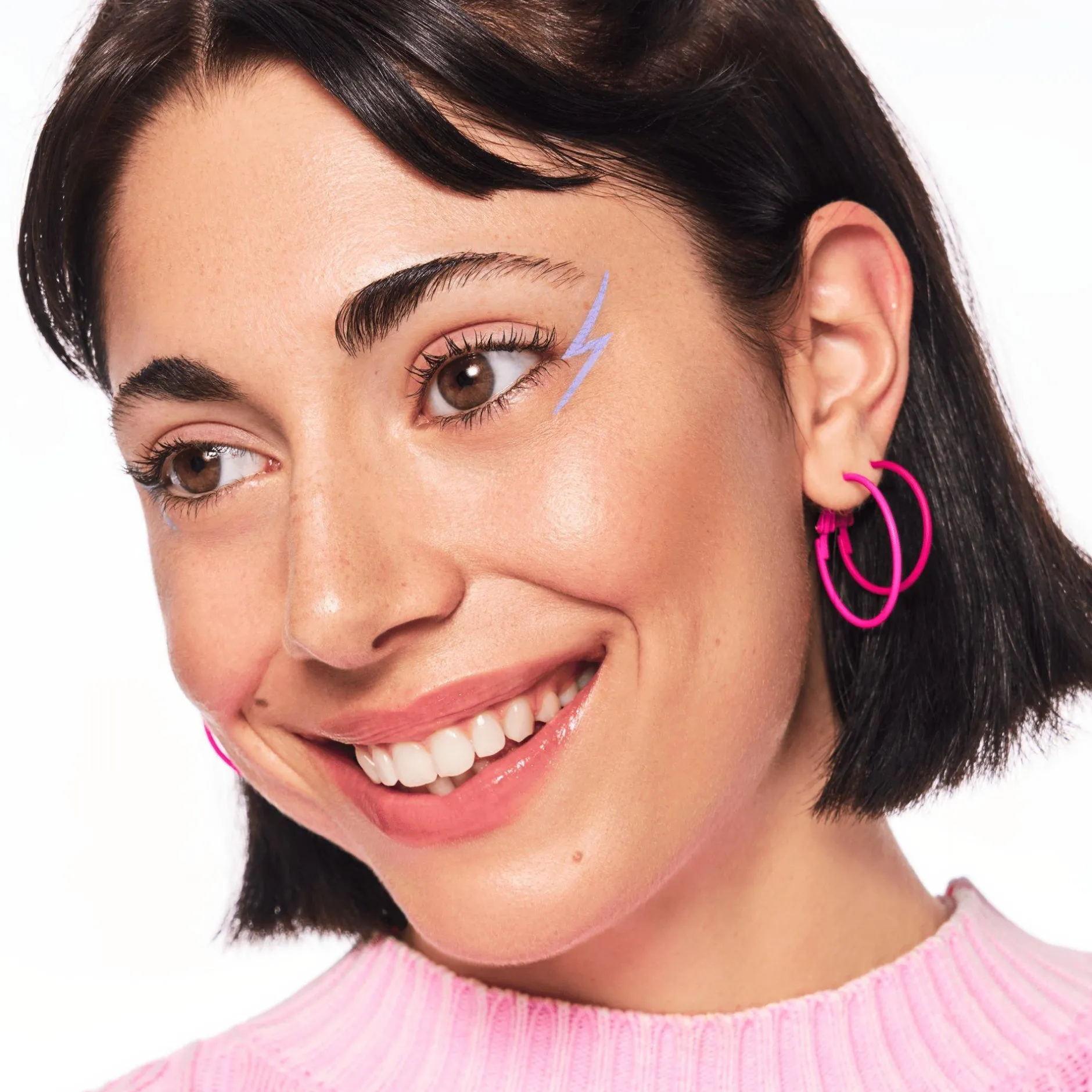 Eyeliner En Oogpotloden^essence COLOUR IT! vloeibare eyeliner 03 - Light Lilac