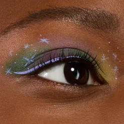 Eyeliner En Oogpotloden^essence COLOUR IT! vloeibare eyeliner 03 - Light Lilac