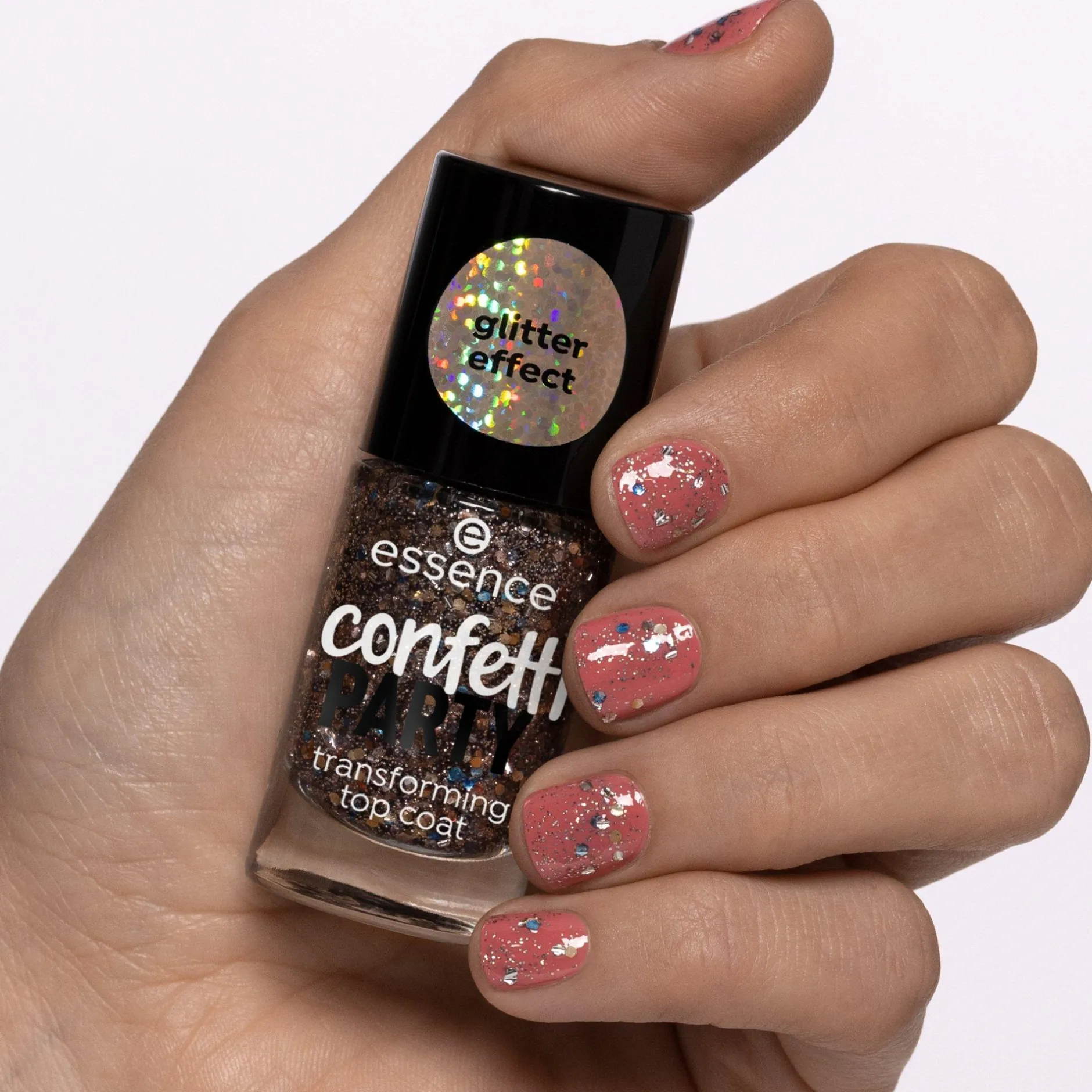Top- En Basecoat^essence confetti PARTY transformerende topcoat -