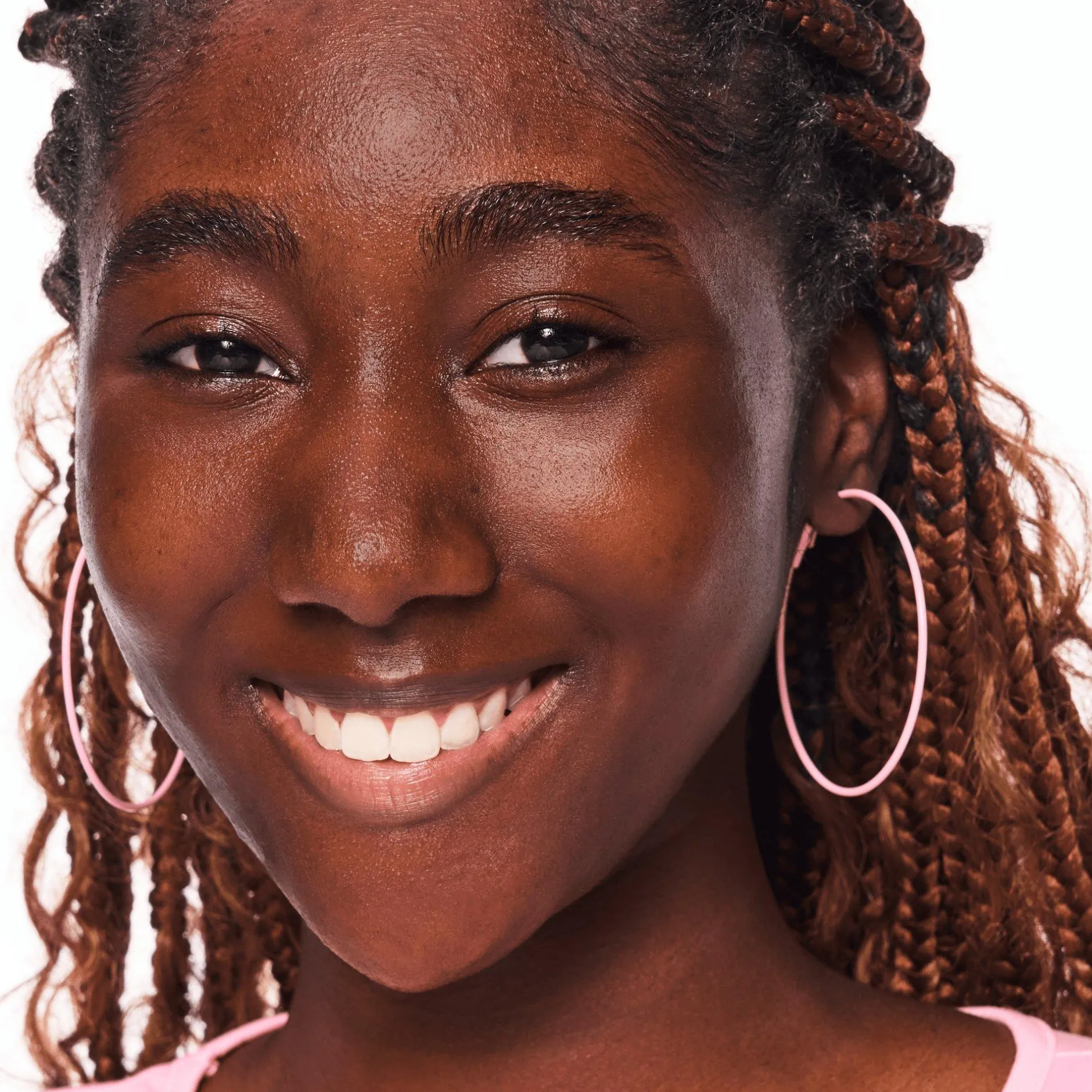 Concealer^essence CORRECT & CONCEAL verhelderende concealer voor onder de ogen 40 - Deep