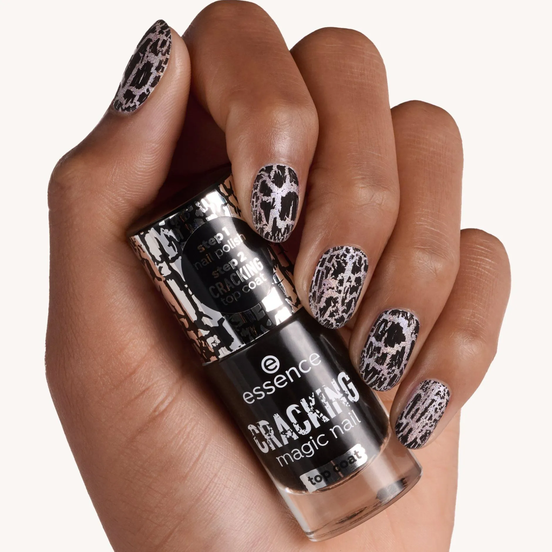 Top- En Basecoat^essence CRACKING magic nail top coat