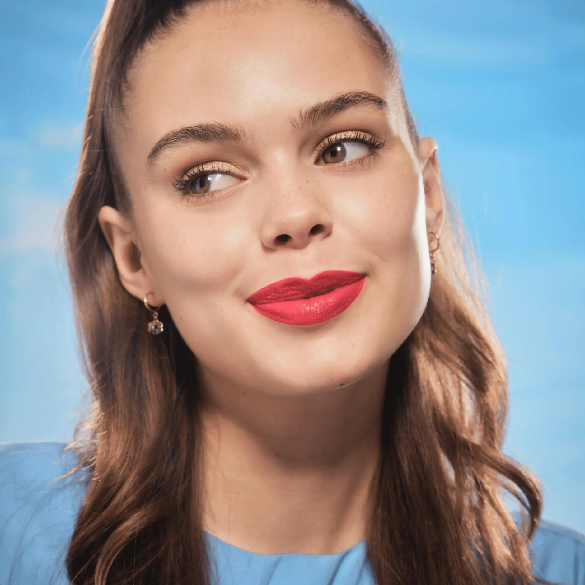 Lipstick^essence Disney Pixar Up glitter switch vloeibare lipstick 03 - Over the horizon