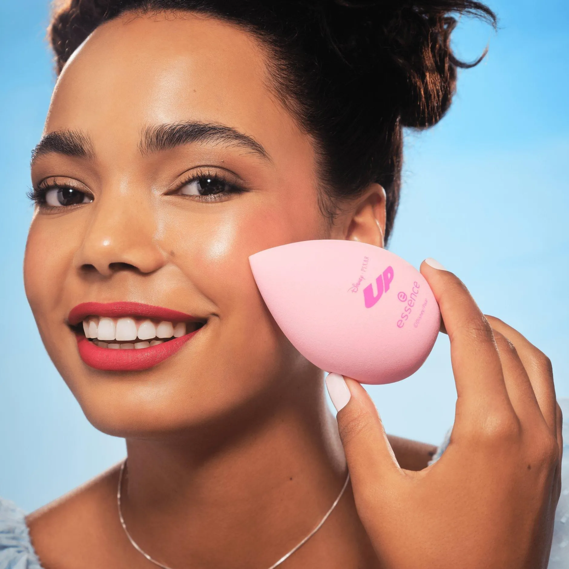 Kwasten En Tools^essence Disney Pixar Up jumbo make-up spons