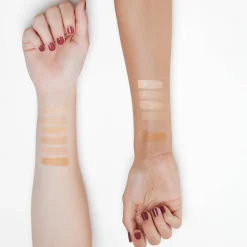 Foundation^essence FRESH & FIT FOUNDATION 10 - fresh ivory