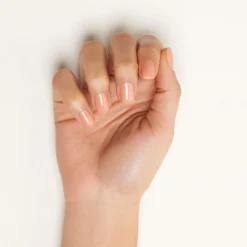 Nagellak^essence gel nail colour 32 - BUT FIRST toffee