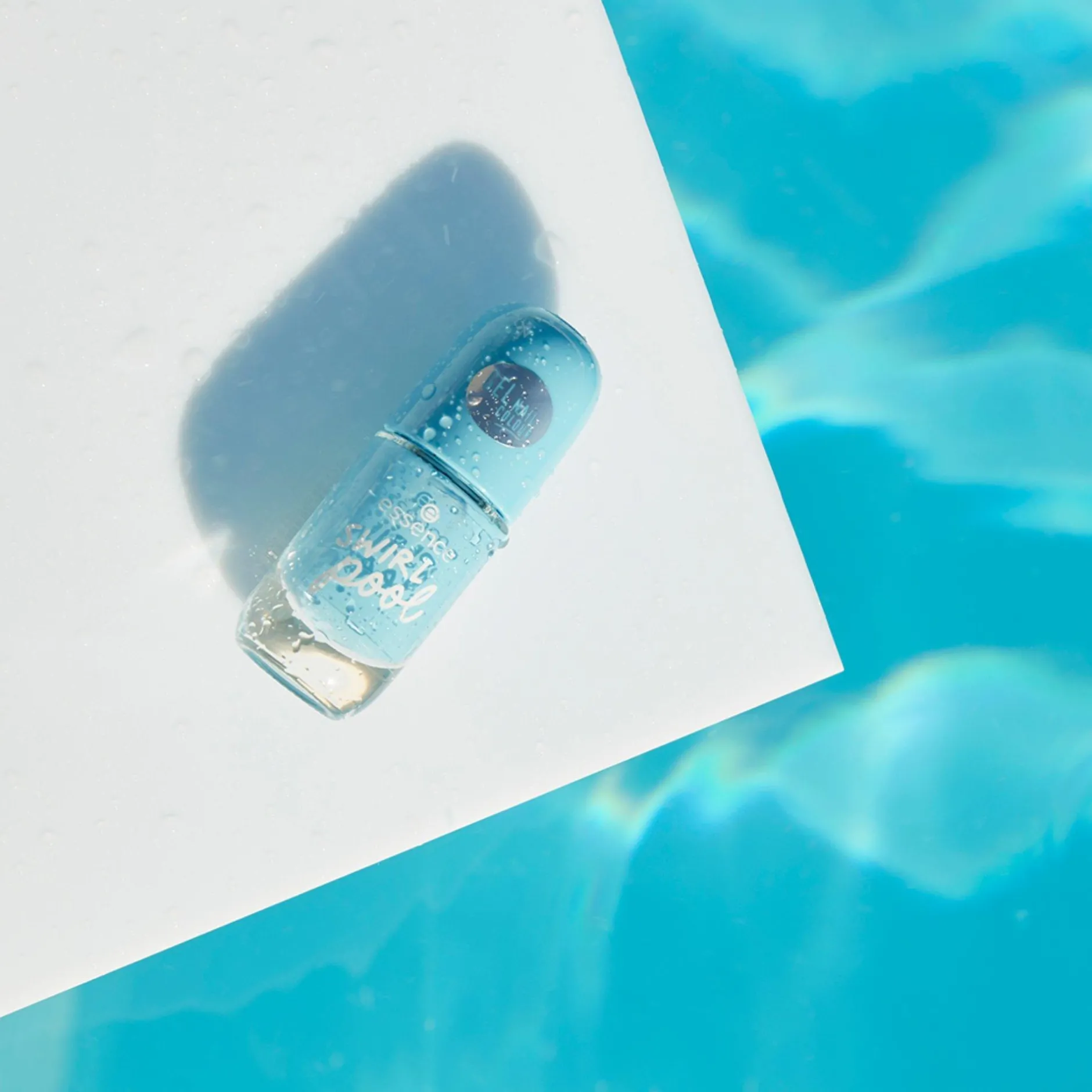 Nagellak^essence gel nail colour 42 - SWIRL pool
