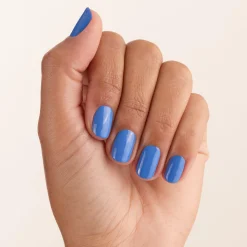 Nagellak^essence gel nail colour 51 - SOMEONE LIKE blue