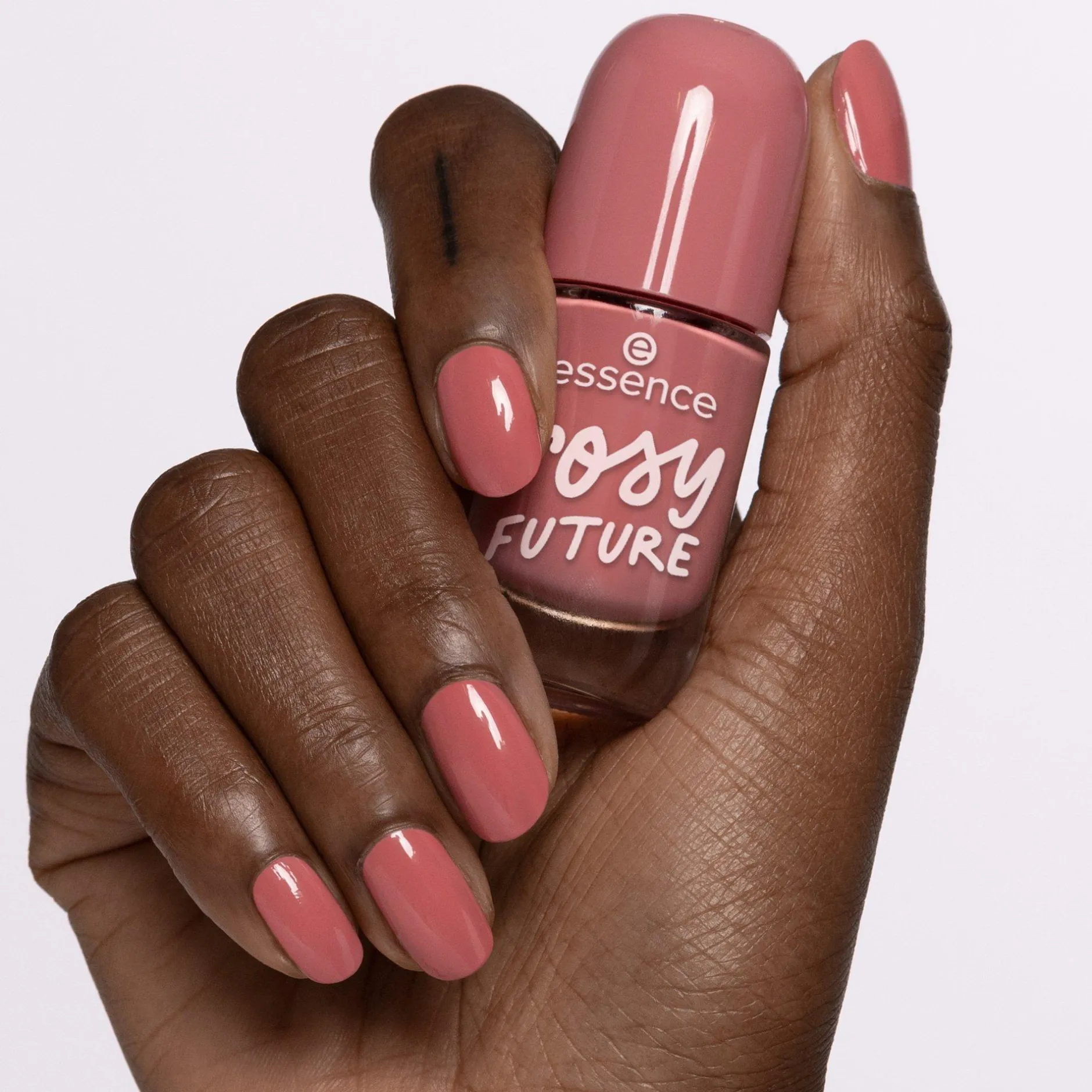 Nagellak^essence gel nail colour 67 - rosy FUTURE