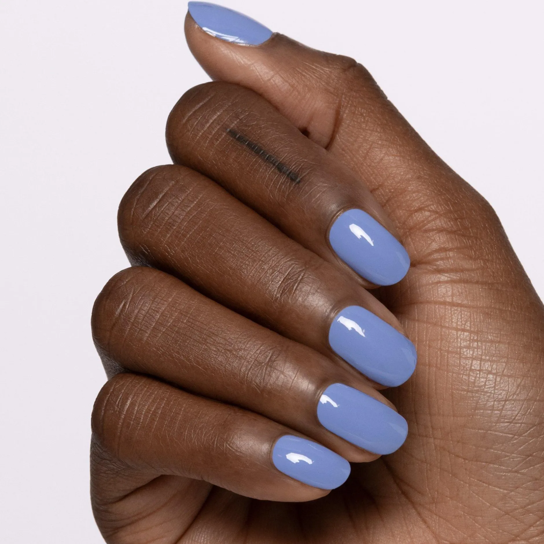 Nagellak^essence gel nail colour 69 - UP IN THE air