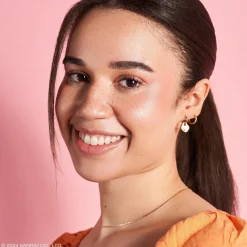 Blush^essence Hello Kitty blushlighter