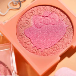 Blush^essence Hello Kitty blushlighter