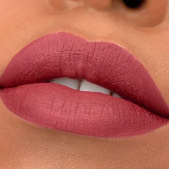 Lipstick^essence 8h MATTE liquid lipstick 08 - Dark Berry
