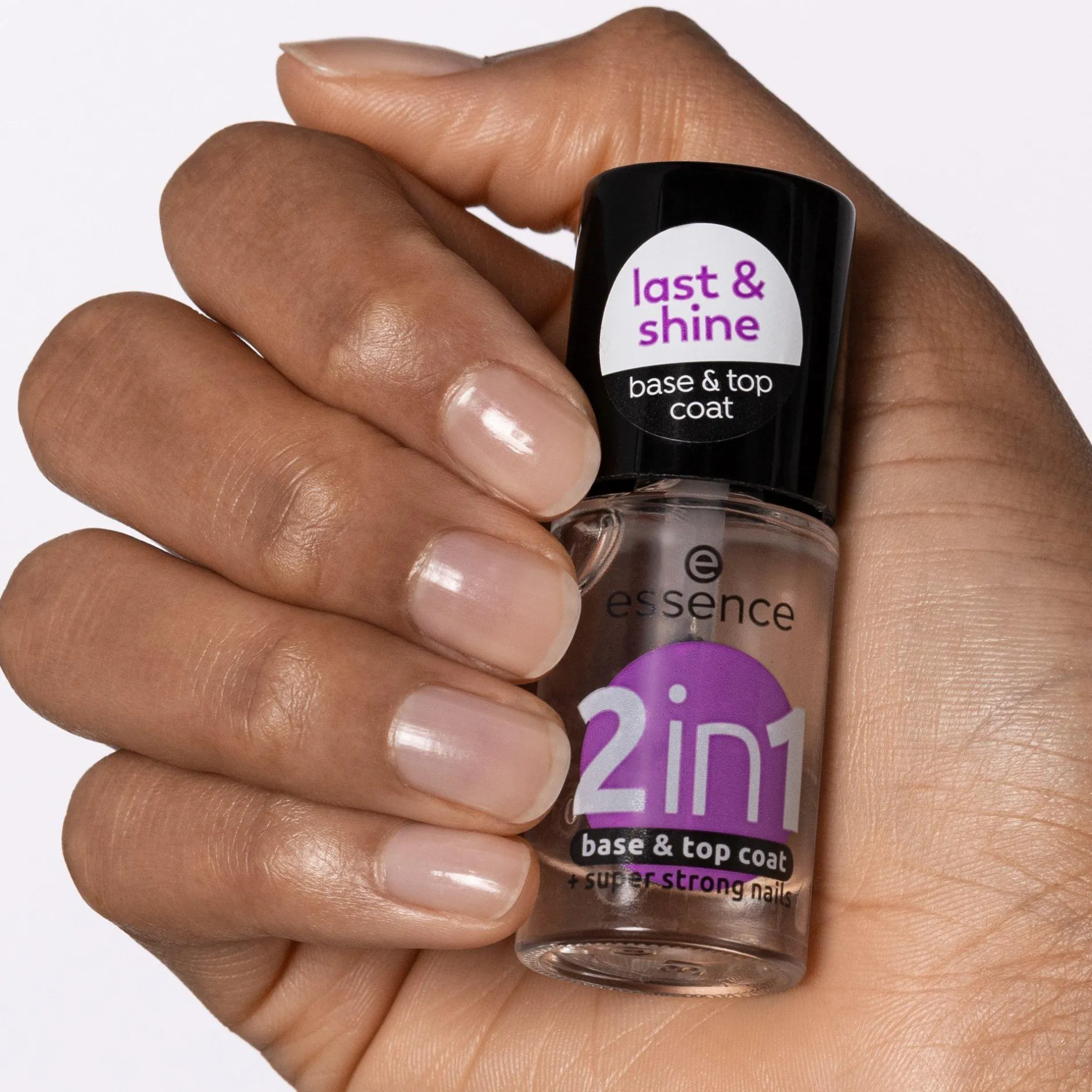 Top- En Basecoat^essence 2 in 1 base & topcoat