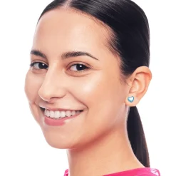 Contouring En Bronzer|Highlighter^essence kissed by the light illuminating powder