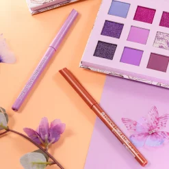 Eyeliner En Oogpotloden^essence LONG-LASTING oogpotlood 38 - all you need is LAV