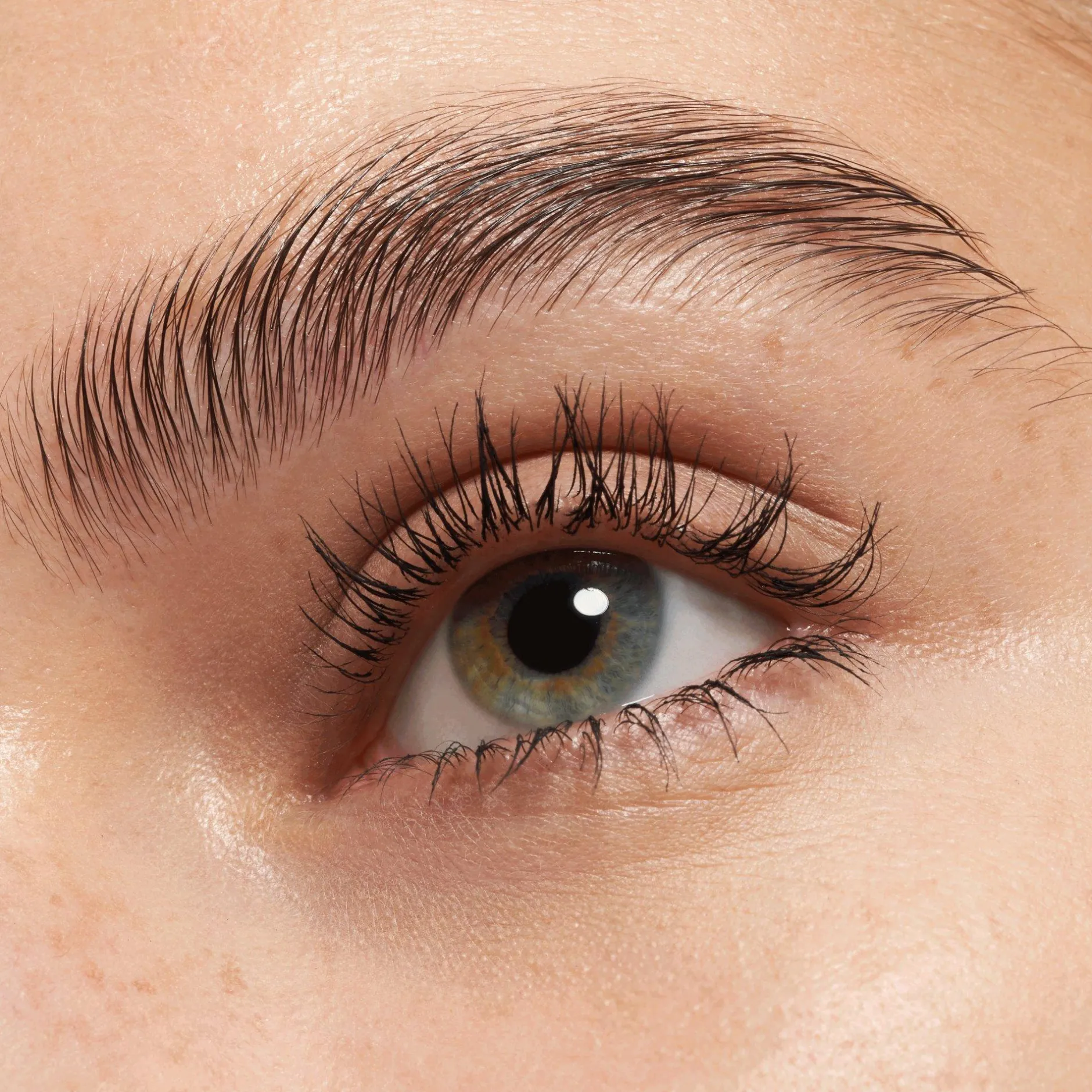 Mascara^essence maximum DEFINITION mascara