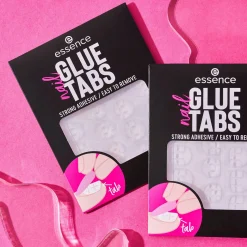 Nail Art^essence nail GLUE TABS