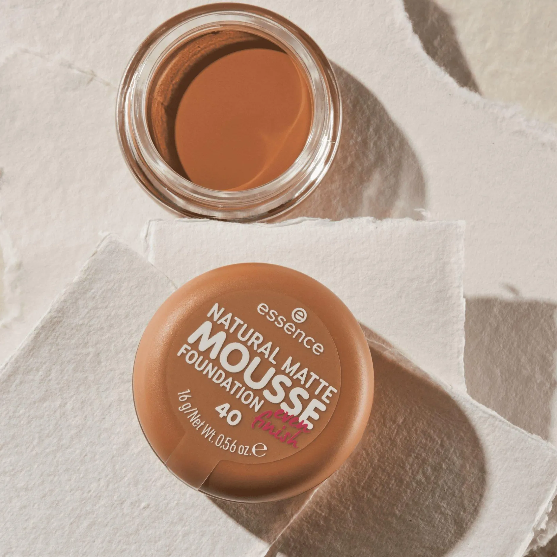 Foundation^essence NATUURLIJKE MATTE MOUSSE FOUNDATION 40 -