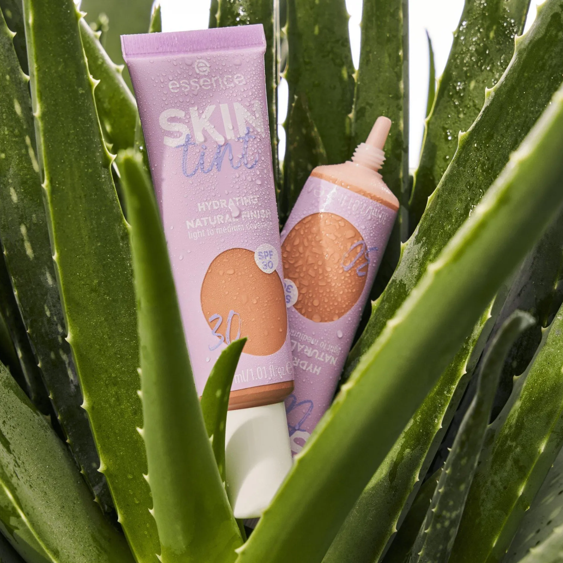Foundation^essence SKIN tint 30 -