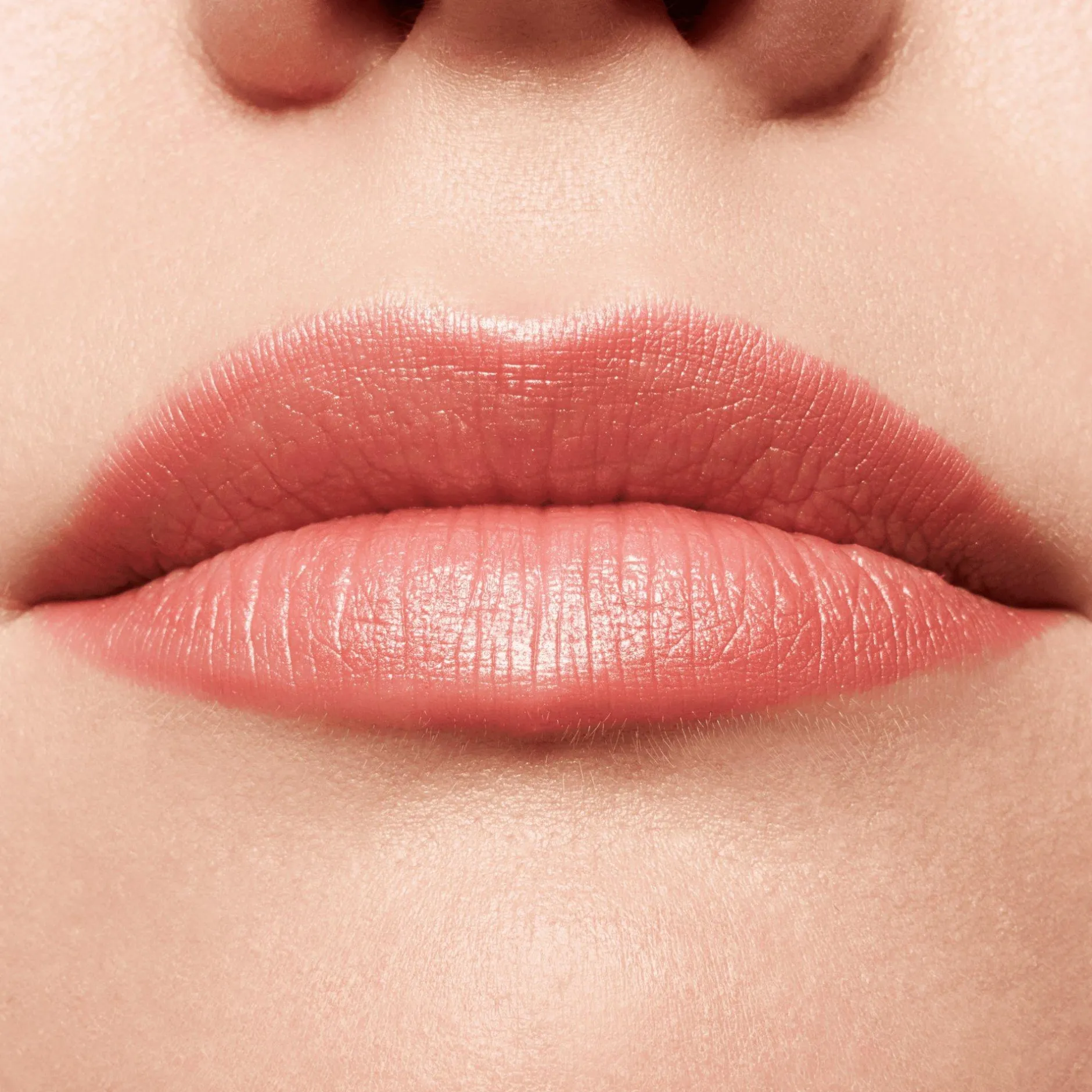Lipliner^essence soft & precise LIP PENSEEL 303 - Delicate