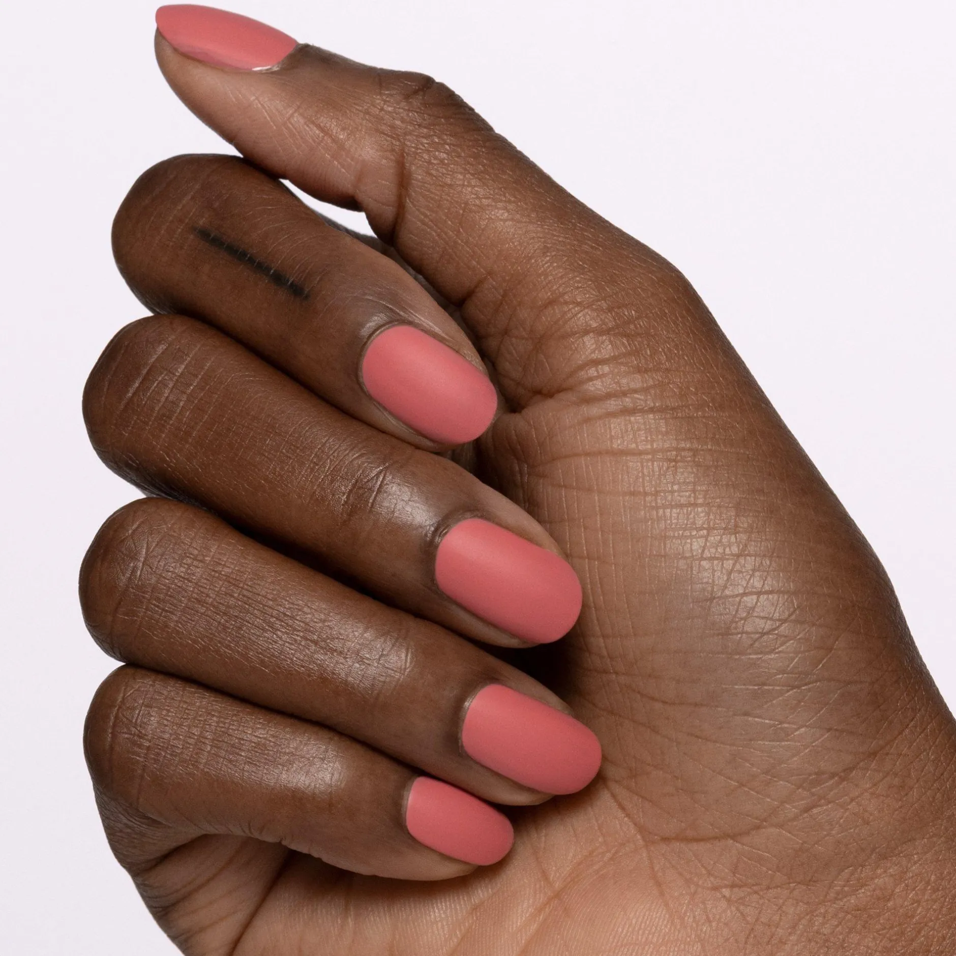 Top- En Basecoat^essence SUPER MATTE transformerende topcoat