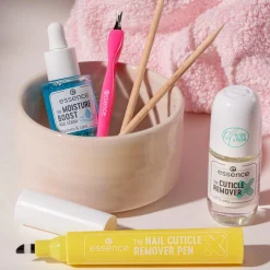 Nagelverzorging^essence THE CUTICLE TRIMMER