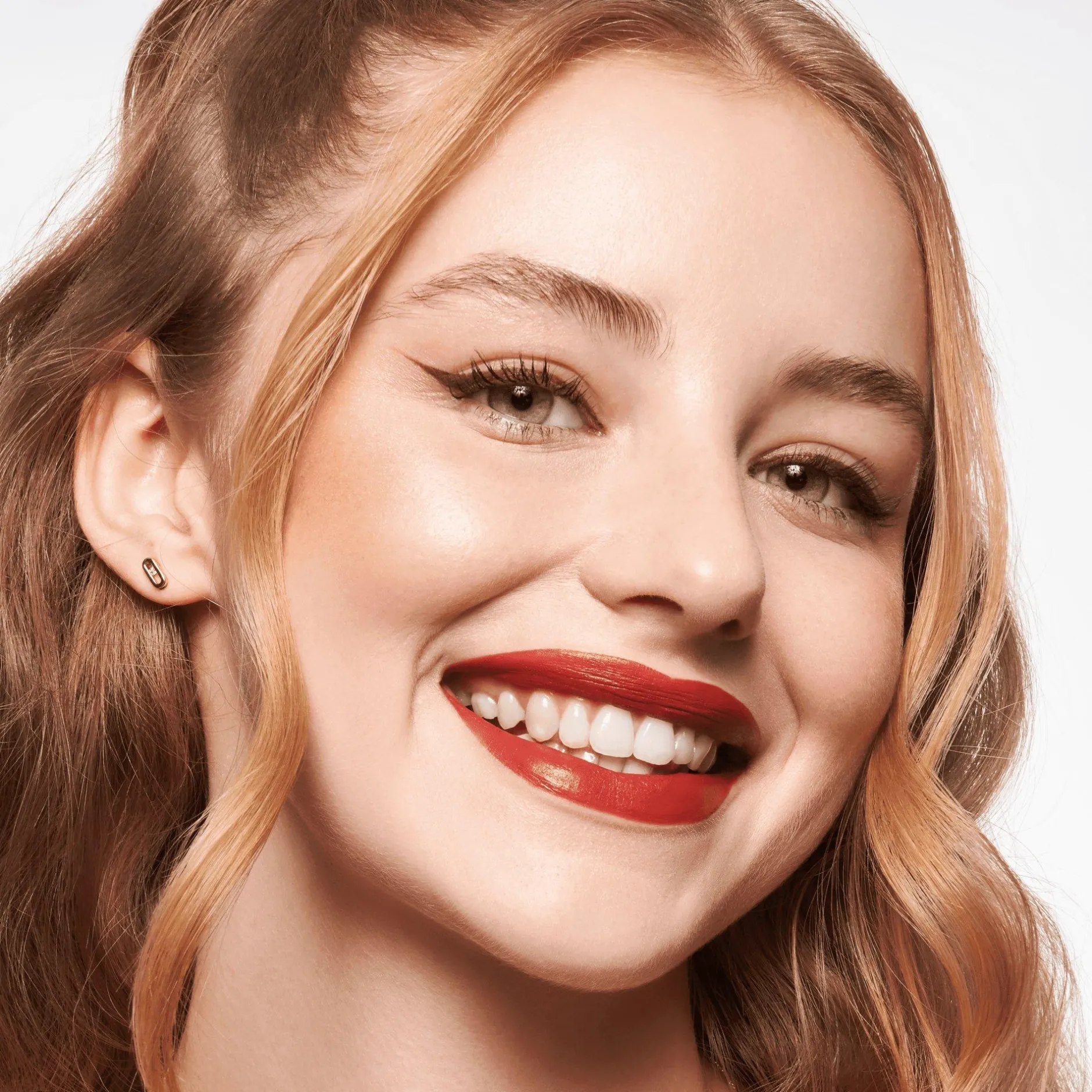 Lipstick^essence THE slim STICK 202 - Brick Red